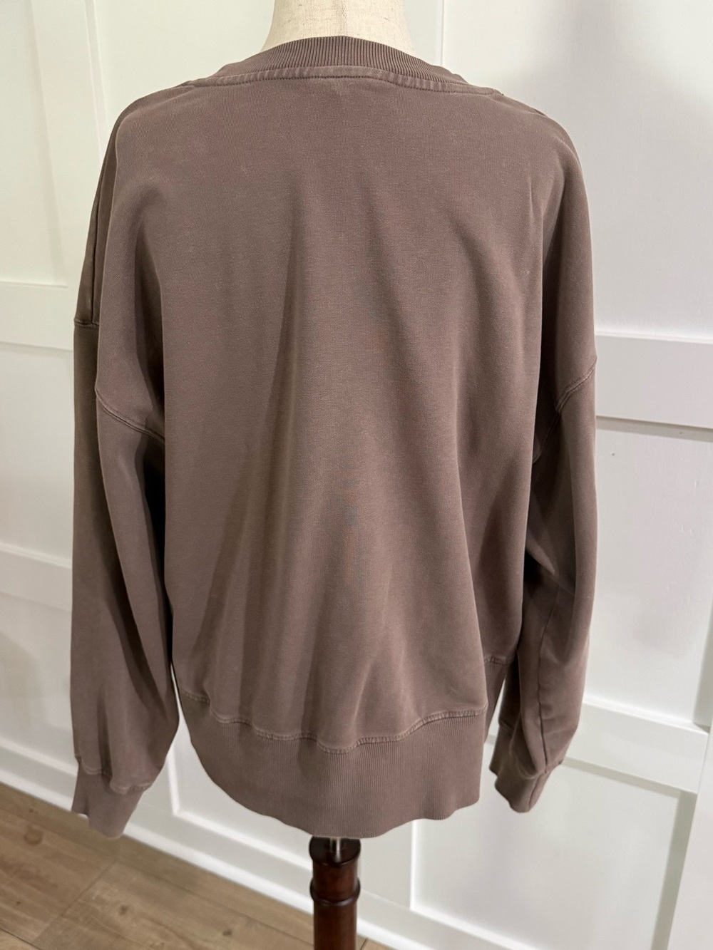 JoyLab Oversized Cropped Sweatshirt Taupe Brown XL Boxy Crewneck - Picture 3 of 6